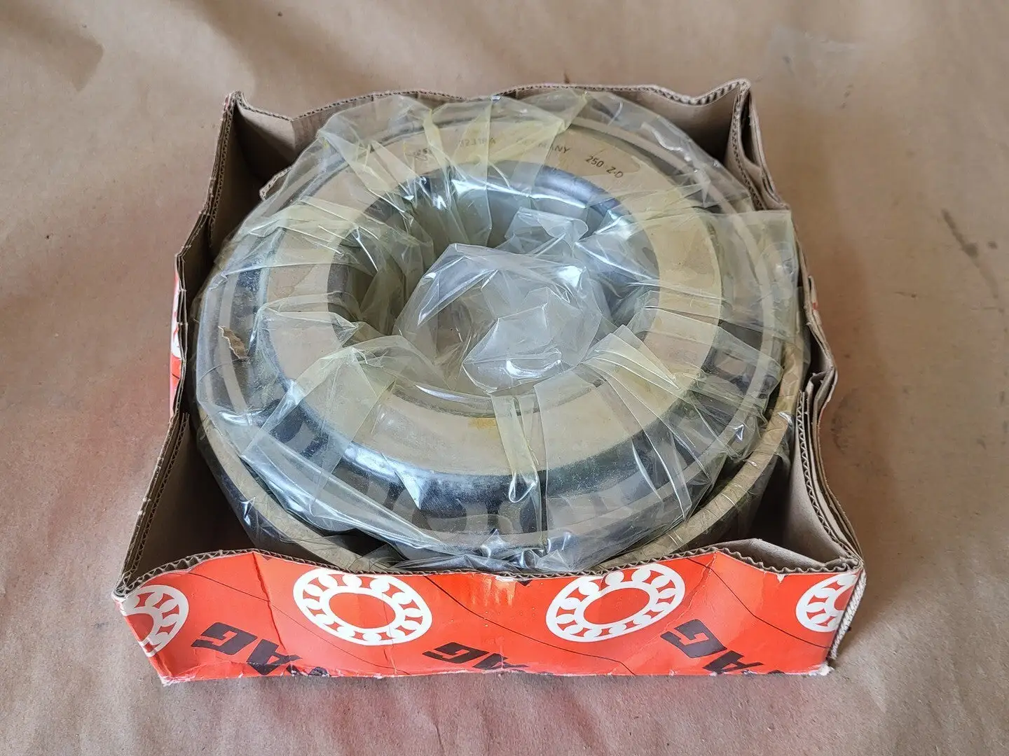 NEW FAG 32318A