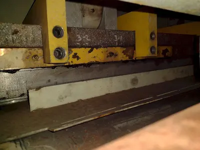 48” WIDE x 30 HP MECHANICAL IN-LINE COIL PRESS & SHEAR WITH PLC VARIABLE SPEED DRIVE: STOCK #22968