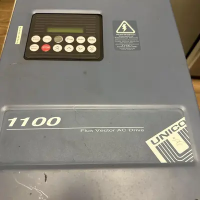 USED UNICO 1100