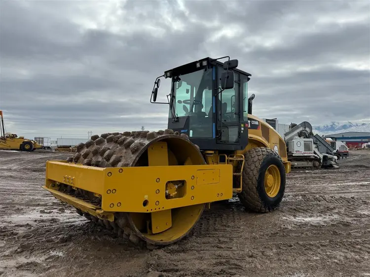 Used 2020 Caterpillar CS56B Single Drum Rollers Texas US | Rubbl #1459718