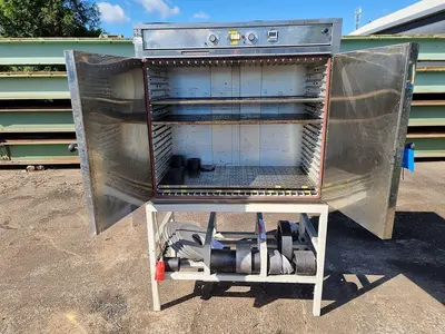 USED MEMMERT OVEN