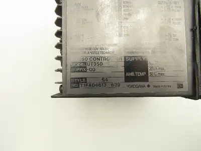 Yokogawa UT350-00 Controller LED Display 100-240VAC 20VA S4