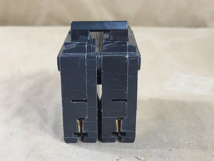 New | in-Stock SIEMENS Q240H Switchgears British Columbia CA | Lenmark #239197