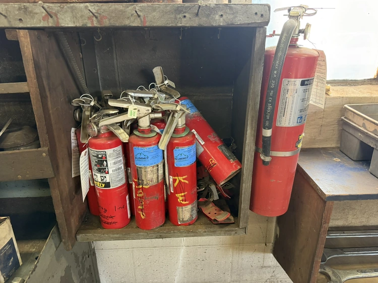 Used _UNKNOWN_ _UNKNOWN_ Fire Extinguishers Michigan US | Miedema Asset Management Group #1371988