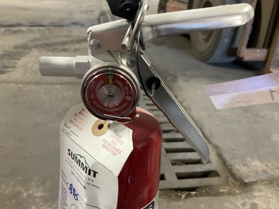 Used _UNKNOWN_ _UNKNOWN_ Fire Extinguishers Michigan US | Miedema Asset Management Group #1402792