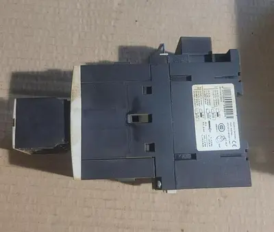 USED SIEMENS 3RT1035-1BB40