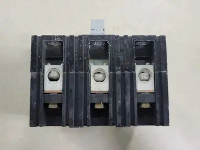 USED SQUARE D FHL36050