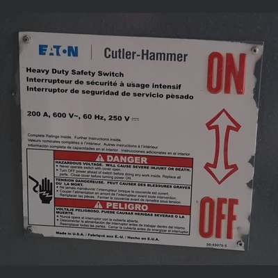 Cutler-Hammer 200 Amp Disconnect