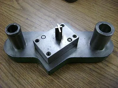 1958-390 Stamping Press Tool and Die Set To Make Small Religious Cross