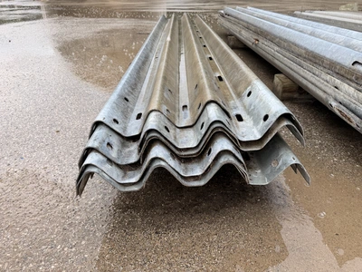 Used 13’6” GUARDRAIL - 10 PIECES. SELLER WILL LOAD. MUNICIPALITY OWNED. _UNKNOWN_ Guard Rails Michigan US | Miedema Asset Management Group #1410848