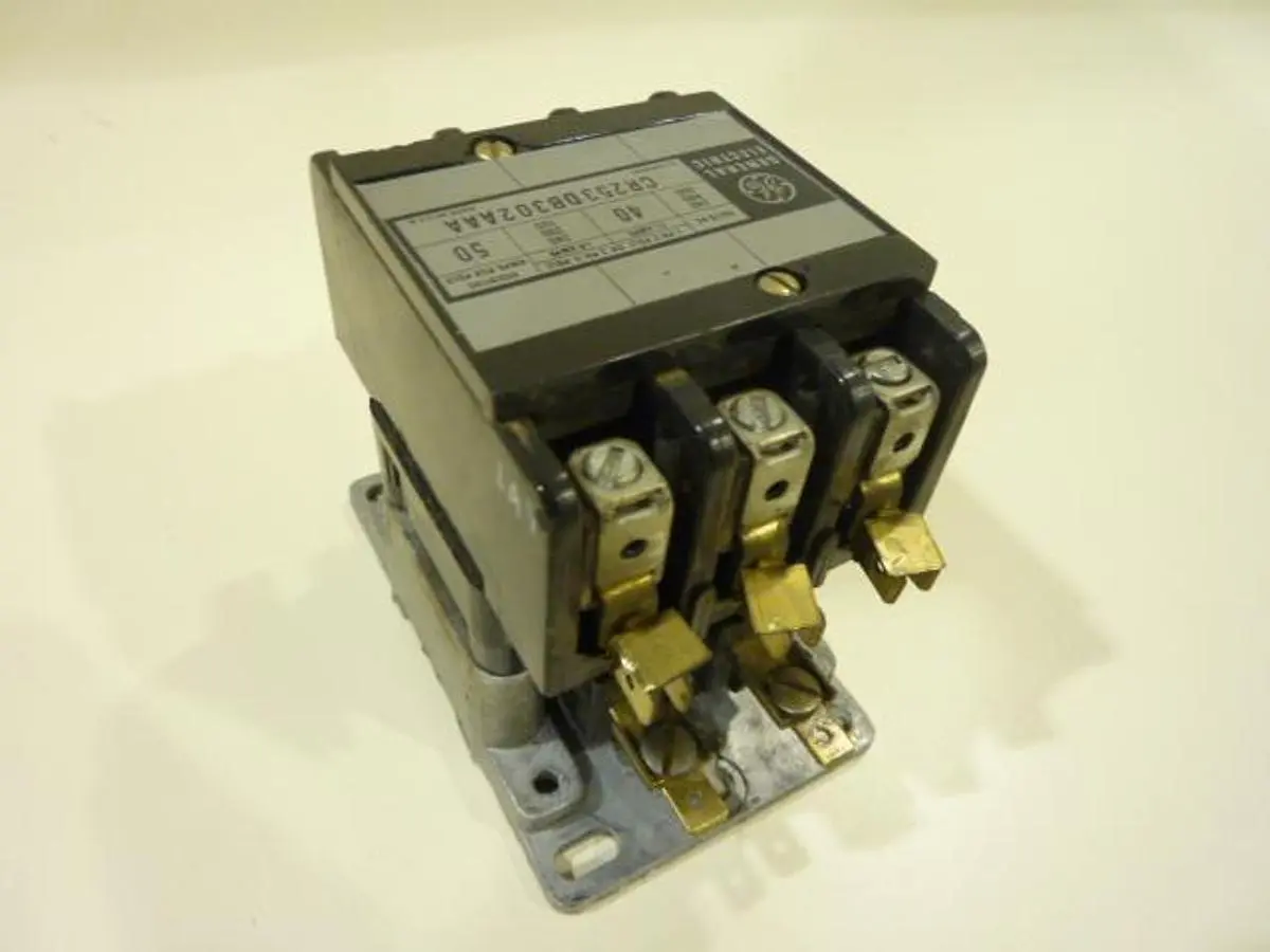 USED GENERAL ELECTRIC / GE CR253DB302AAA