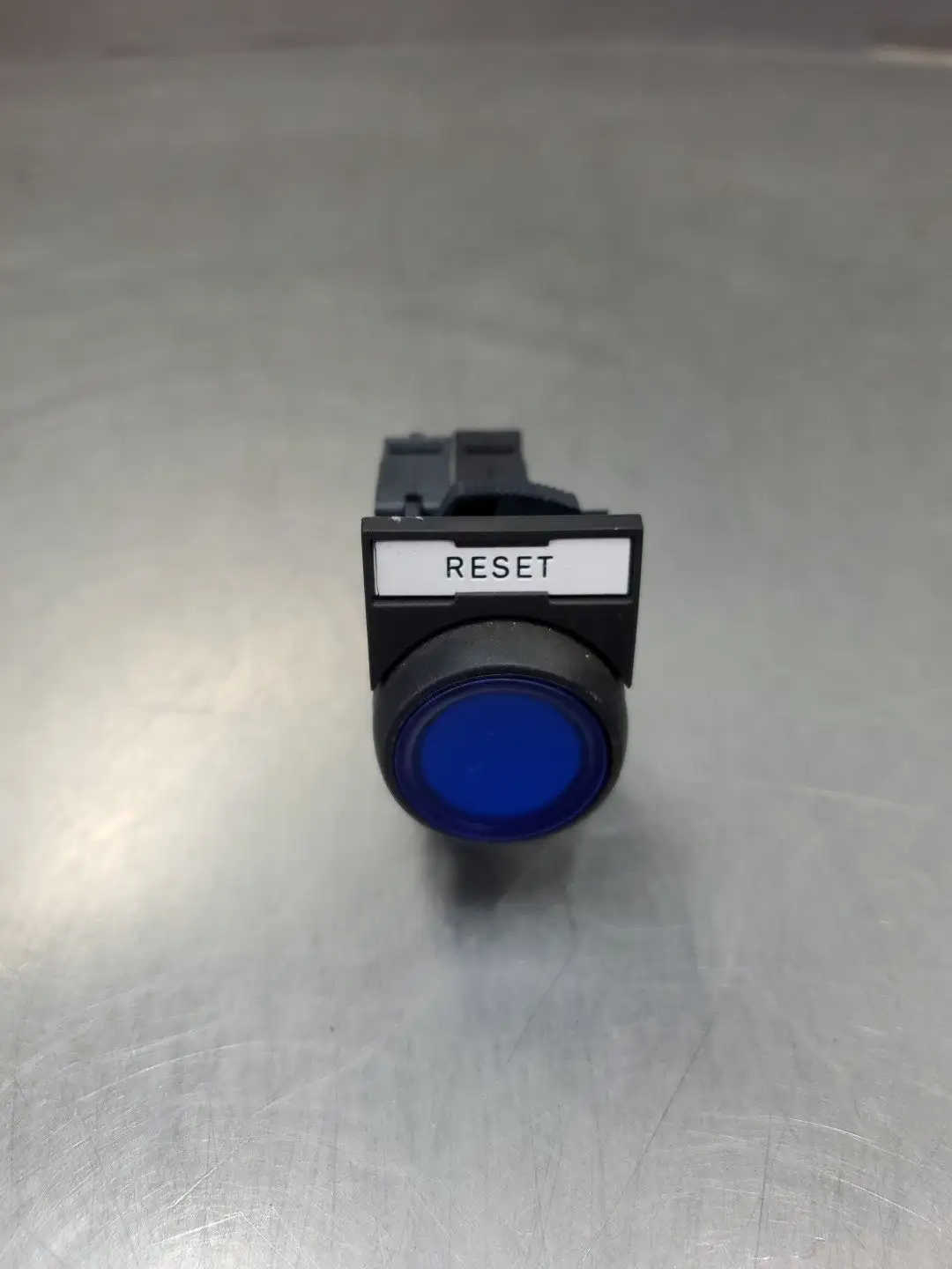USED Allen-Bradley 800F-N3W/800F-X10 LED Blue Pushbutton Switch