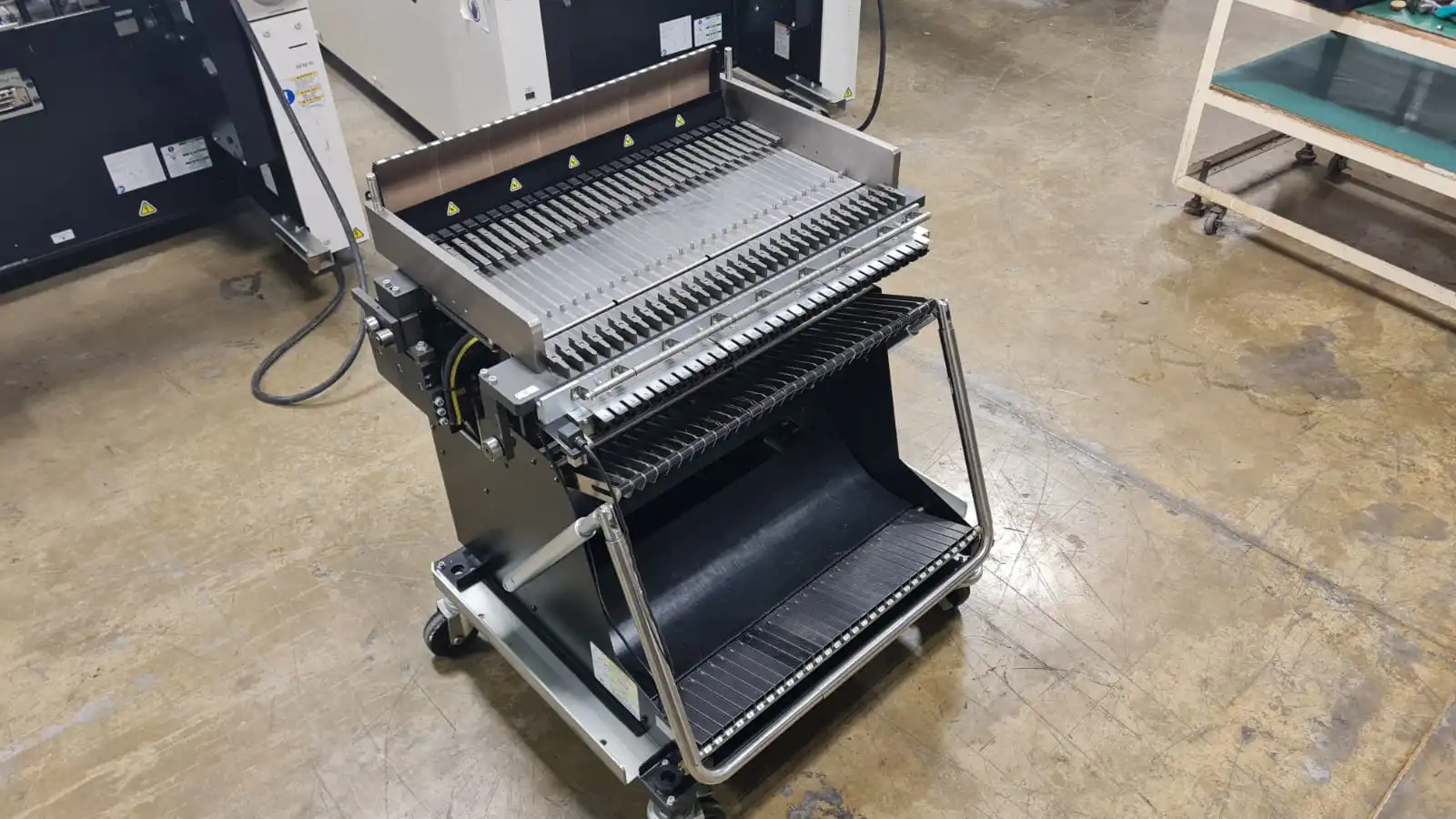 Used 2013 PANASONIC NPM FEEDER CART (30-SLOT) SMT Feeder Carts Ontario CA | Tekmart International Inc. #274183
