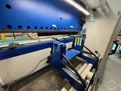 USED 2002 TRUMPF TRUMABEND V170