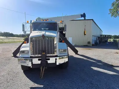 USED 2013 KENWORTH T800