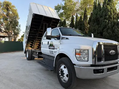 USED 2017 FORD F-650