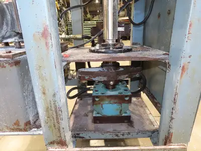 Proctor & Schwartz Hydraulic Powered Swivel Arm Feed Conveyor Food Processing