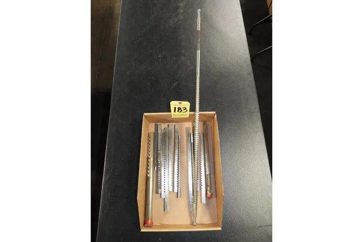 Used _UNKNOWN_ _UNKNOWN_ Broaches Ohio US | Thompson Auctioneers #1515854