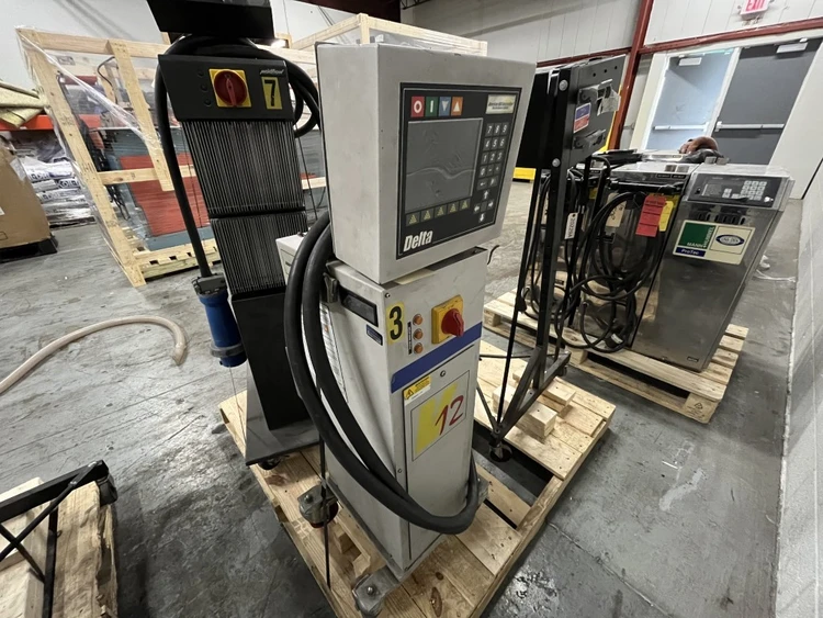 Used DELTA V12-DLT-12 Temperature Controls Illinois US | Arlington Machinery #876188