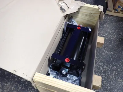 Yates Cylinders Pneumatic Cylinder
