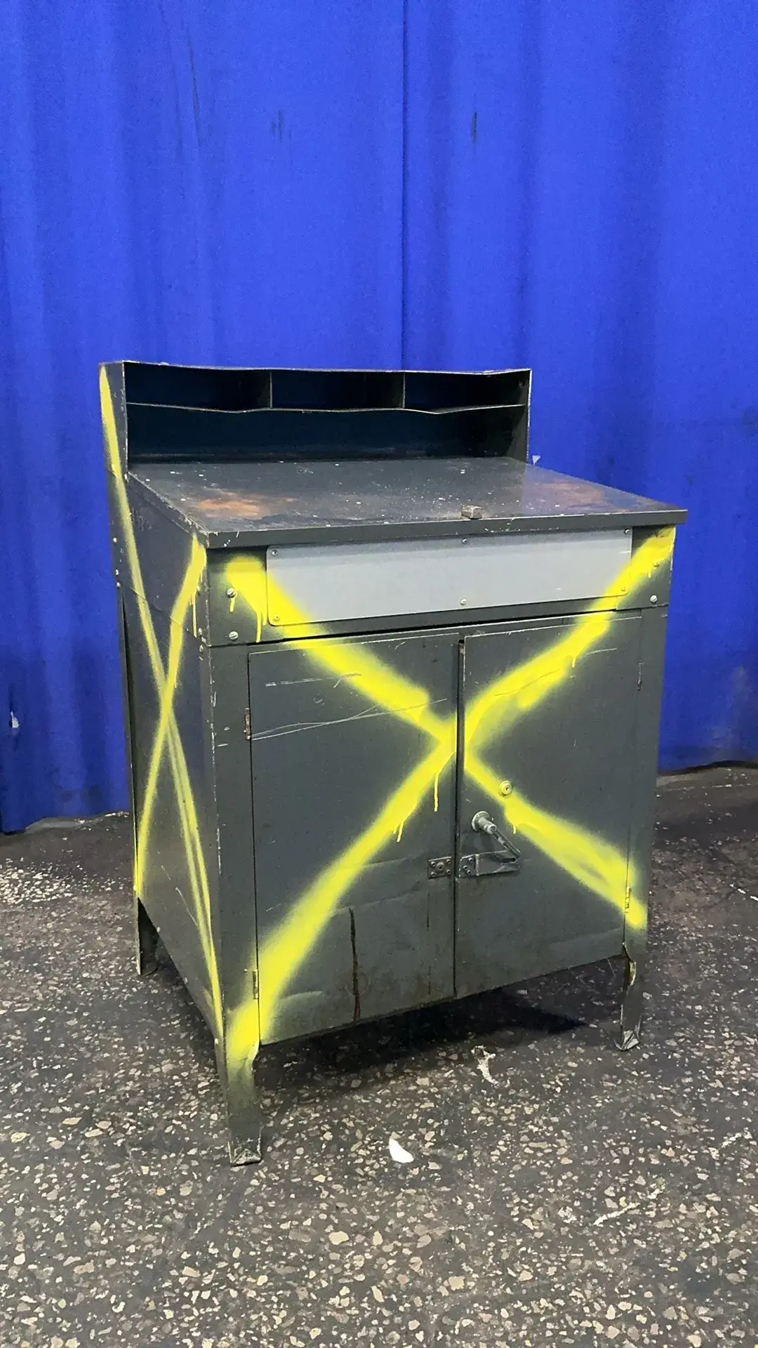 Used STRONG HOLD _UNKNOWN_ Work Benches Ohio US | HGR 24 #1357242