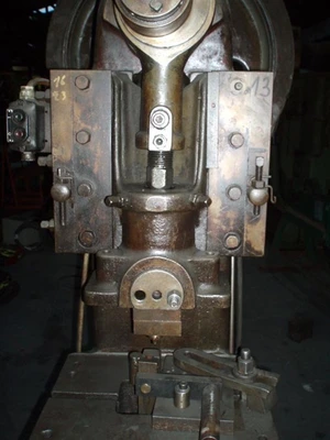 USED SOENEN 25 TON