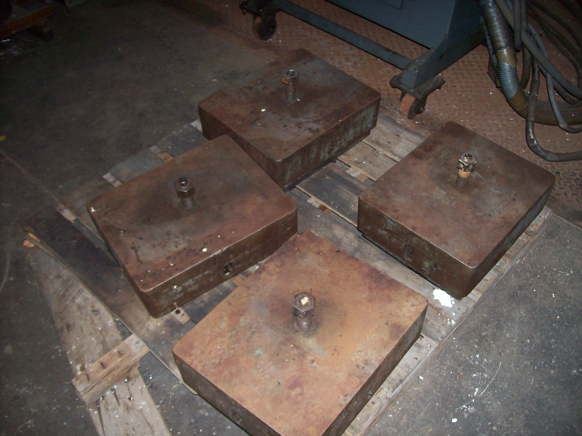 ISOLATOR PADS, 16-1/4" L X 13-1/4" W X 6" H, (4) PADS