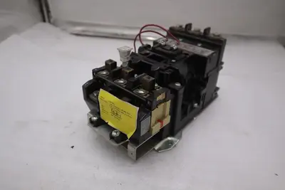 AB Allen Bradley 500F-DOD930 Size 3 Magnetic Contactor, 120VAC Coil 90A 3-5 Pole