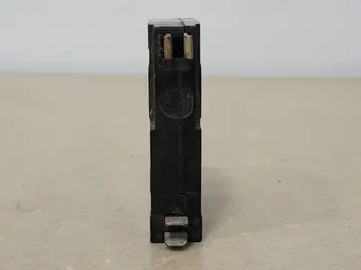 USED SQUARE D QO115