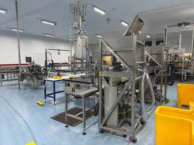 Used UNIVERSAL UFGM Bag in Box - Beverage Liquid Fillers New Jersey US | Perry Equipment #1280806
