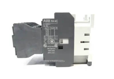 NEW ABB 1SBH141001R8444 CONTACTOR RELAY 144E-84