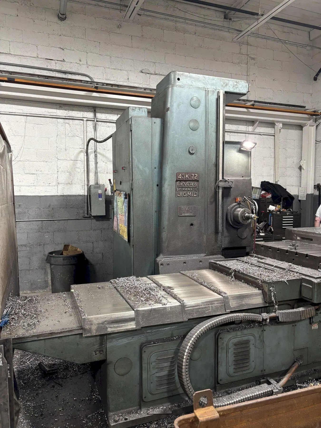USED DEVLIEG 43K-72