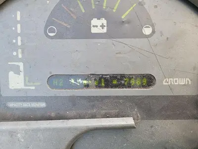 USED 2000 CROWN RR5000
