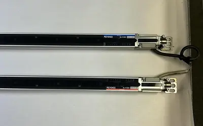 USED KEYENCE SL-V40H-T & SL-V40H-R