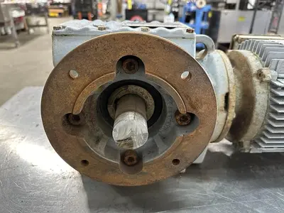 USED SEW-EURODRIVE SAF67DT90S4