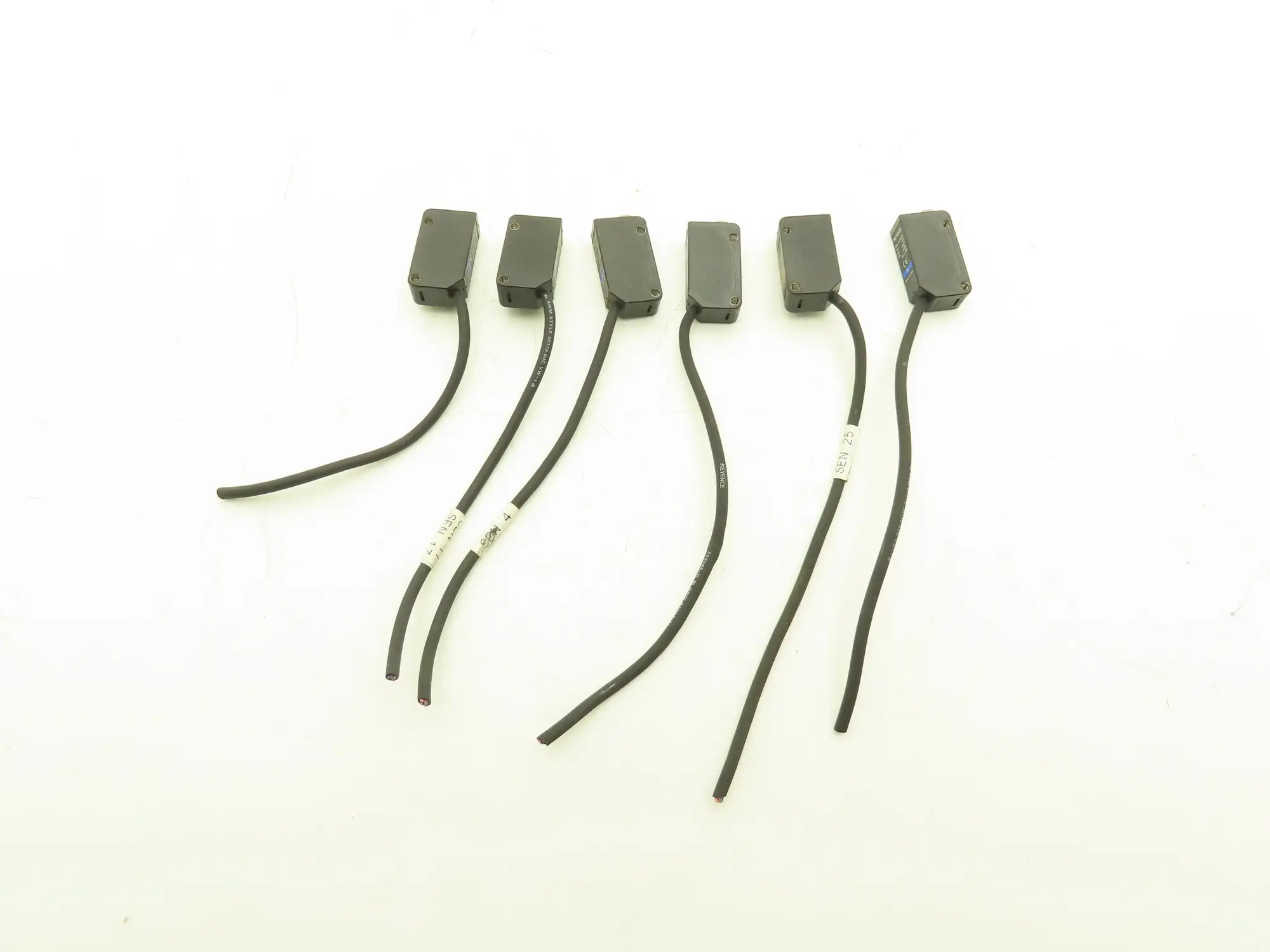 Keyence PZ-M51 Photoelectric Sensor Transmitter R 12-24VDC Lot of 6
