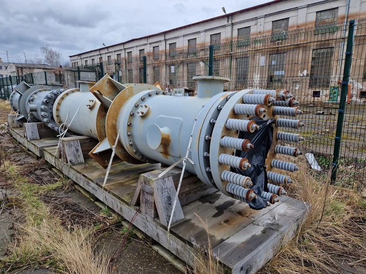 Used 2006 SGL CARBON TECHNIC SAS CKL7 Heat Exchangers CZ | Perry Equipment #124395
