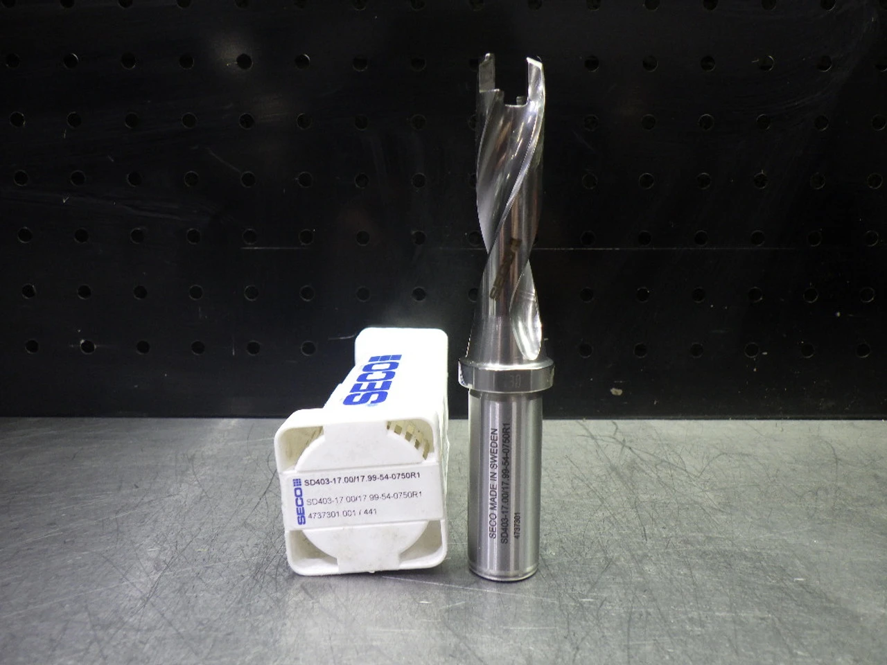 SECO 17-18mm Coolant Thru Drill 19mm Shank SD403-17.00/17.99-54-0750R1 (LOC3604)