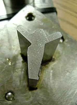 1633-390 Stamping Press Tool And Die To Make Jesus Blank