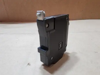 Used SYLVANIA QB115 Circuit Breakers British Columbia CA | Lenmark #1488988