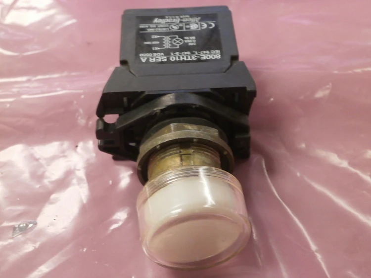 Used Allen Bradley 800E-3TH10 PLC Input & Output Arizona US | ASSET CONVERSION SPECIALISTS, INC. #321580
