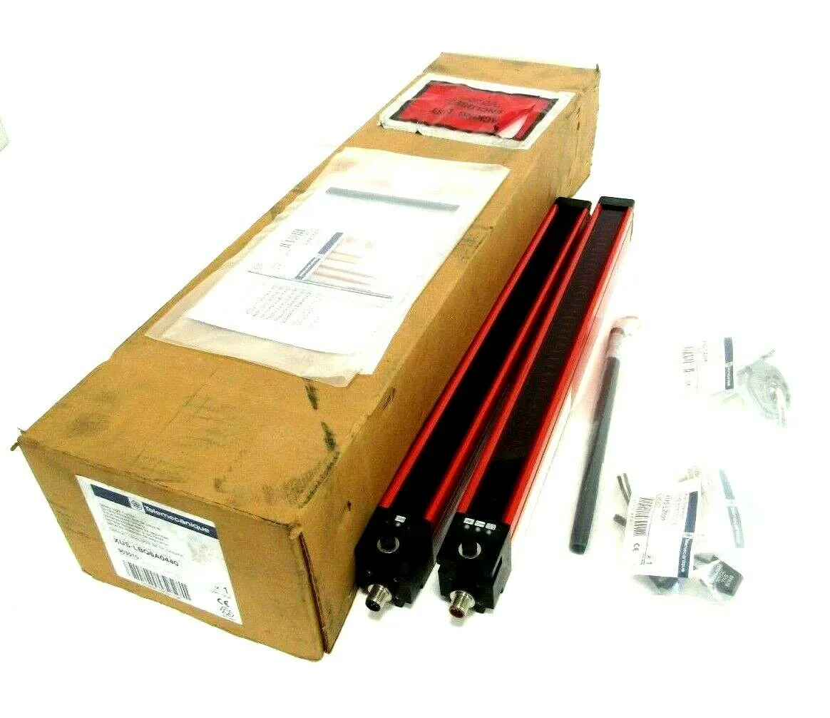 NEW TELEMECANIQUE XUS-LBQ6A0440 LIGHT CURTAIN SET 440MM 17-1/2" 903010