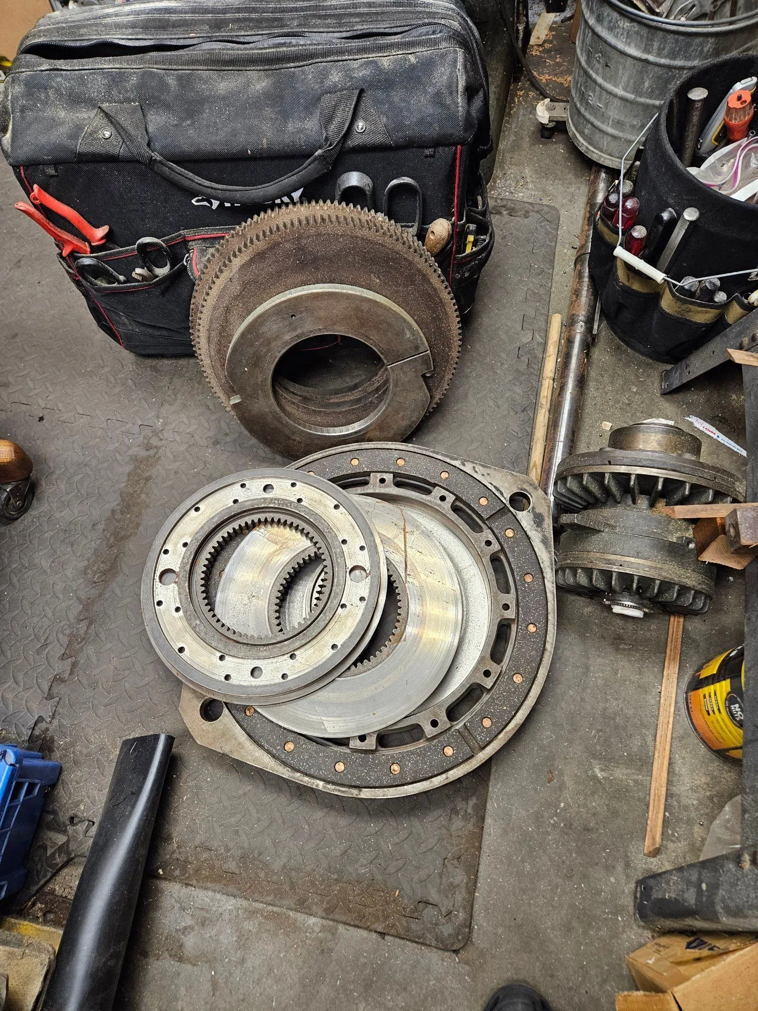 USED MINSTER Clutch 24 CFC