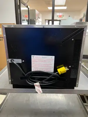 Used Amana Used Amana Menumaster MRC22S2 Commercial Microwave 2200 Watt with Screen 220V Ovens Illinois US | Falcon Restaurant Supply #1376518