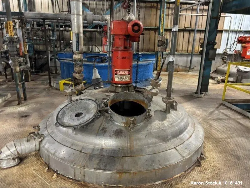 Used 2,200 Gallon 316L Stainless Steel Jacketed Mix Tank with 15 HP Agitator