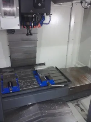 USED 2009 SUPERMAX YCM
