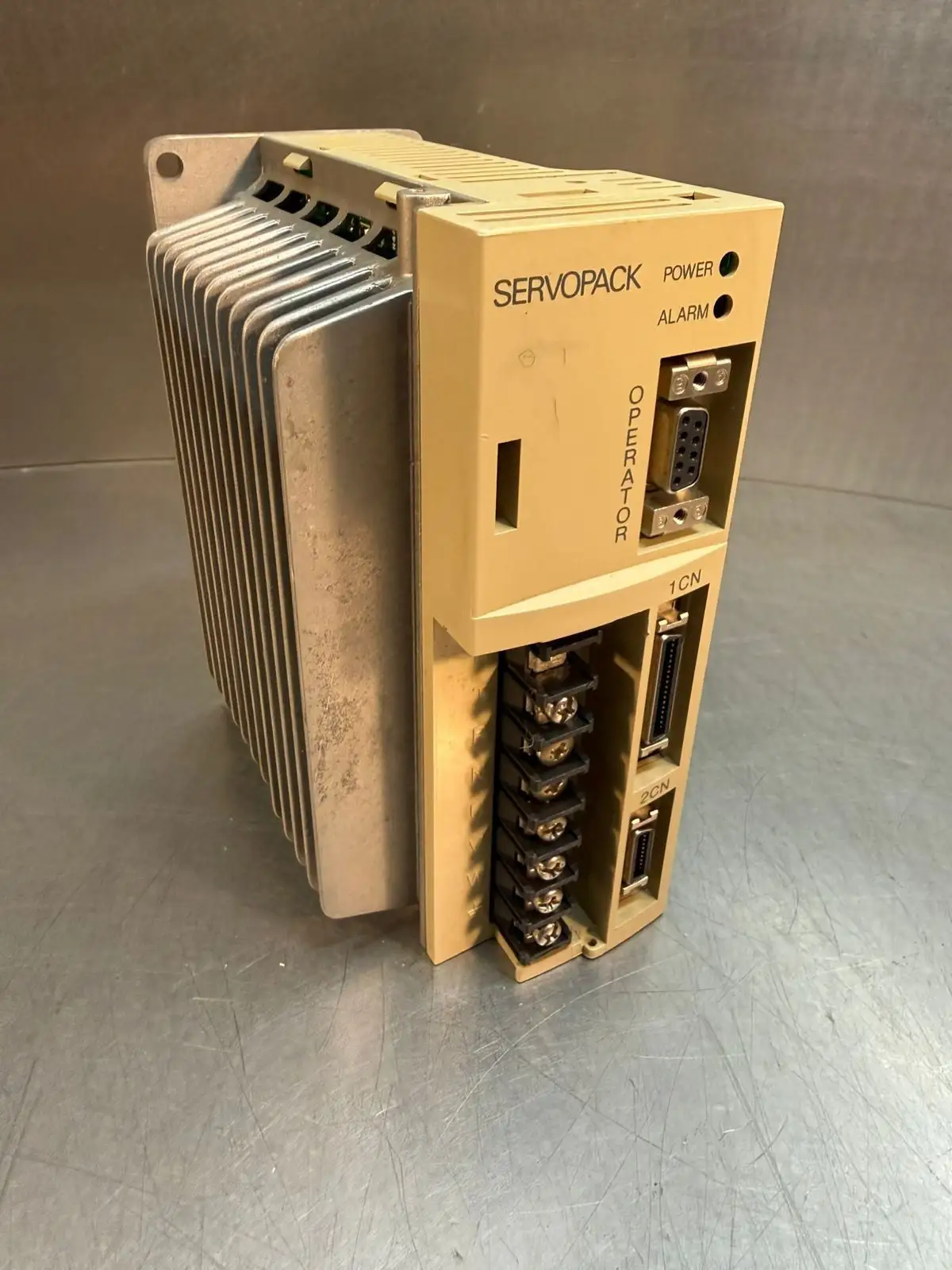 Yaskawa SGDA-04AS 1 PH Servopack 200-230Vac 6.0A (3.5.1)