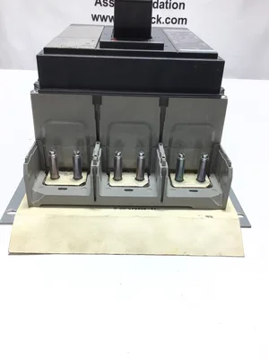 SQUARE D 02-804014-16 PL1200 POWERPACT 1200 A CIRCUIT BREAKER 3P