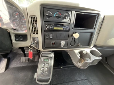 Used 2010 INTERNATIONAL 7300 Drill Rigs California US | Big Truck & Equipment #1412234