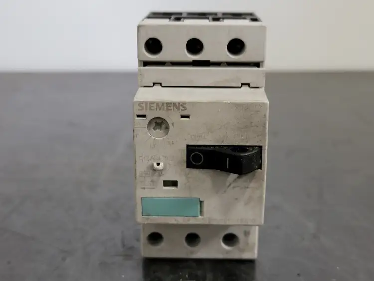 Used SIEMENS 3RV1011-1BA10 Switchgears British Columbia CA | Lenmark #242891